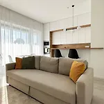Linden 105 - Adults Only