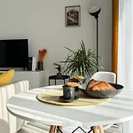 Linden 105 - Adults Only