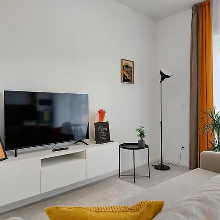 Linden 105 - Adults Only Appartement *