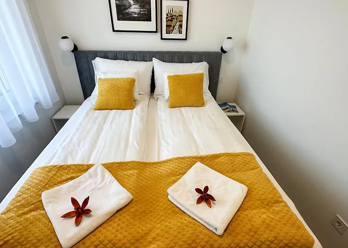 Linden 105 - Adults Only Apartament *